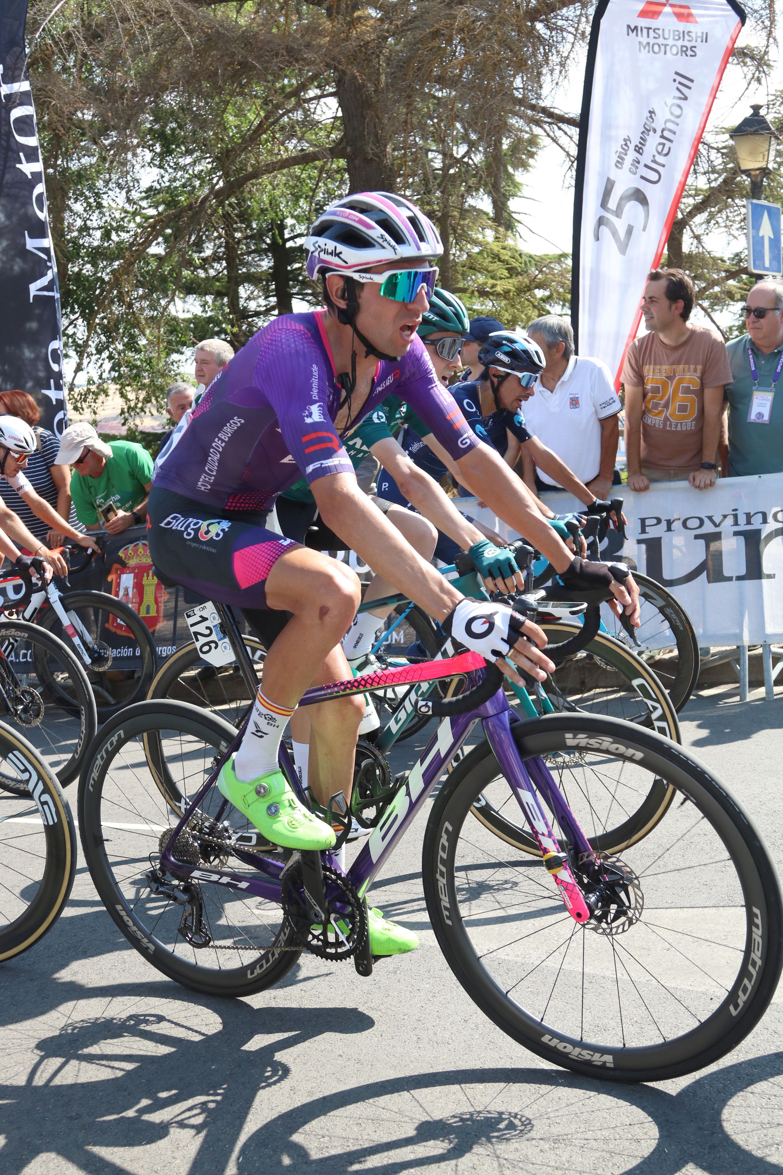 rider of team Burgos-BH 2022 on his BH Ultralight bike